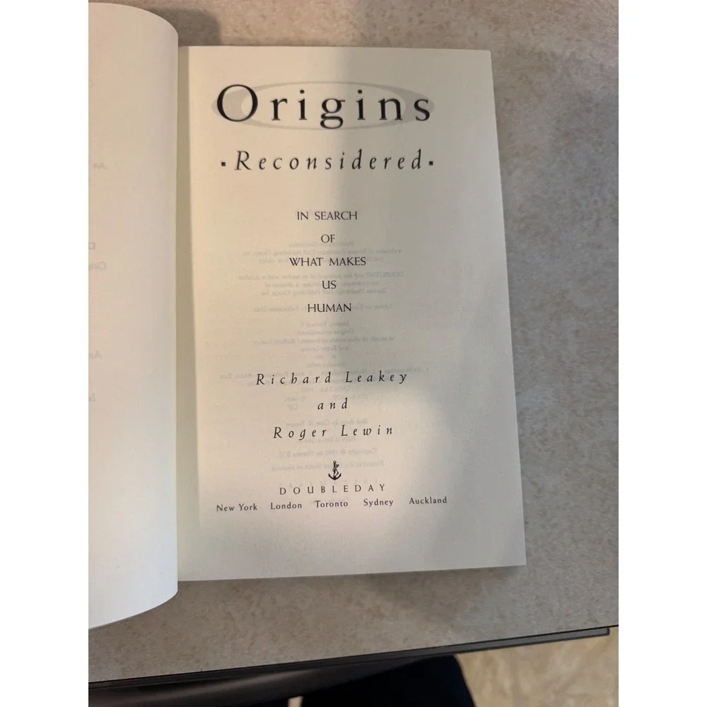 Origins Reconsidered Richard Leakey Roger Lewin 1992 Hardcover First Edition